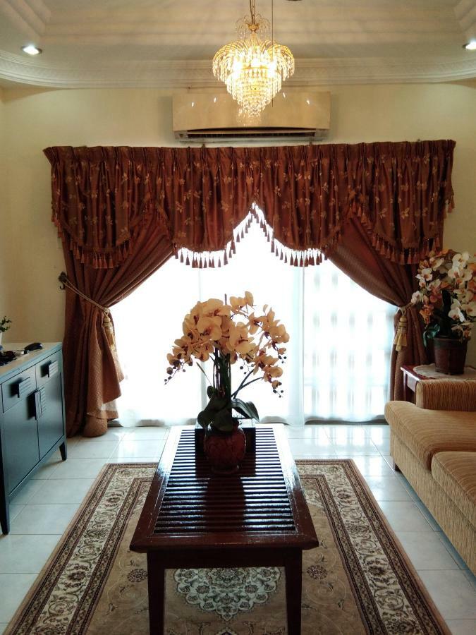 Ainis Guest House In Vista Amani Condominium Куала-Лумпур Екстер'єр фото