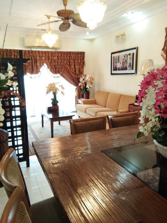 Ainis Guest House In Vista Amani Condominium Куала-Лумпур Екстер'єр фото