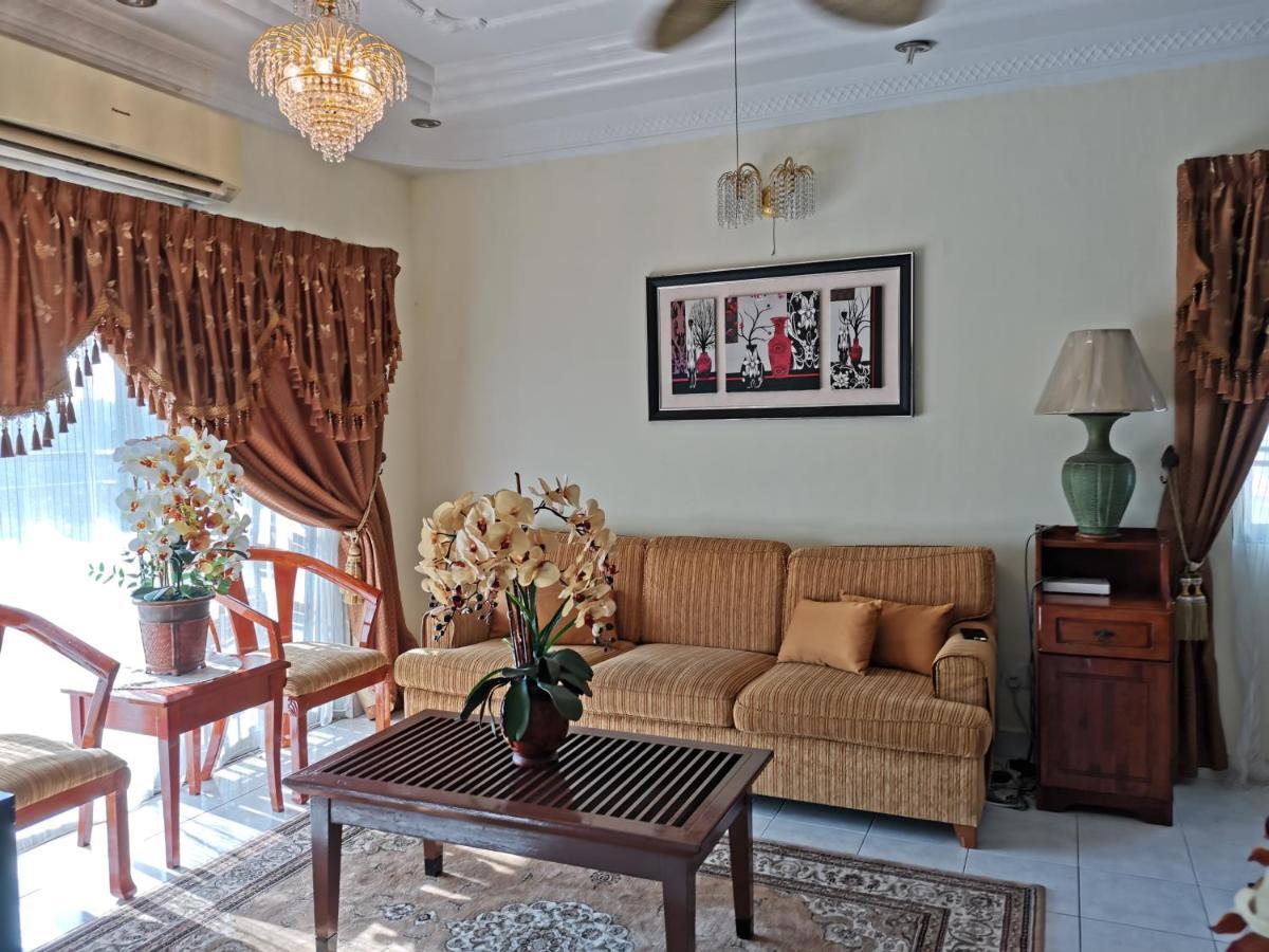 Ainis Guest House In Vista Amani Condominium Куала-Лумпур Екстер'єр фото