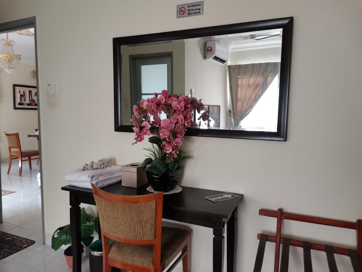 Ainis Guest House In Vista Amani Condominium Куала-Лумпур Екстер'єр фото