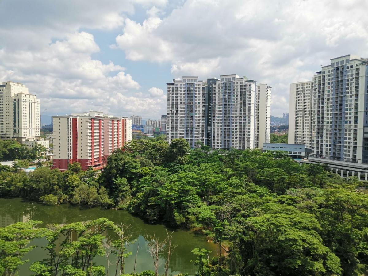 Ainis Guest House In Vista Amani Condominium Куала-Лумпур Екстер'єр фото